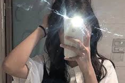 第一批靠“出轨剧情”出海的小游戏日入338万 第一批靠“出轨剧情”出海的小游戏日入338万