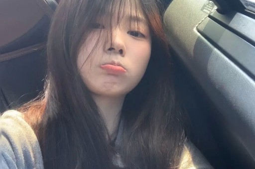 陈妍希疑似婚内出轨彭冠英?亲手喂食当众亲密陈晓也被曝和林允关系暧昧! 陈妍希疑似婚内出轨彭冠英?亲手喂食当众亲密陈晓也被曝和林允关系暧昧!